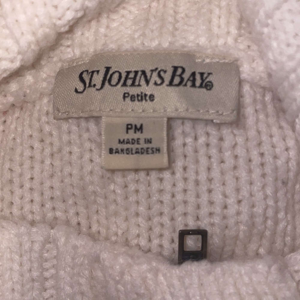 white jacket - Picture 3 of 3